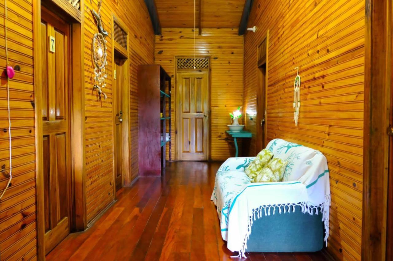 Aldina S Guest House Кахуита Екстериор снимка