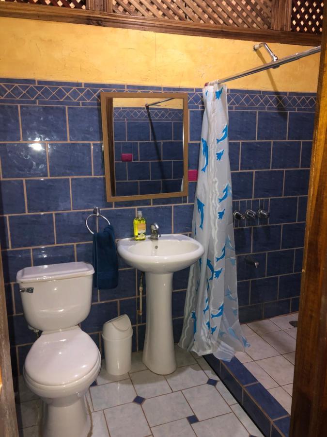 Aldina S Guest House Кахуита Екстериор снимка