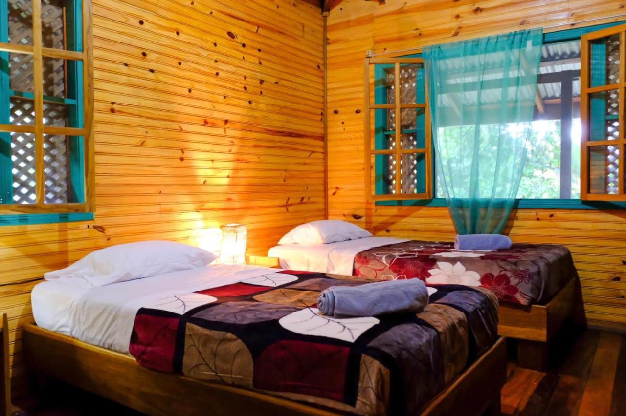 Aldina S Guest House Кахуита Екстериор снимка